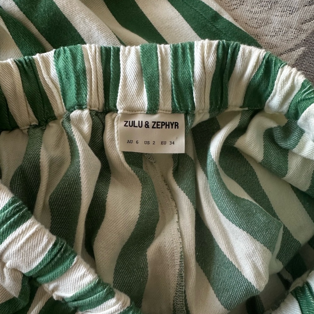 Zulu & Zephyr Green Stripe Pants - Picture 4 of 4